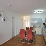 Stranddistel - Von 30 Bis 75 Qm * Zinnowitz